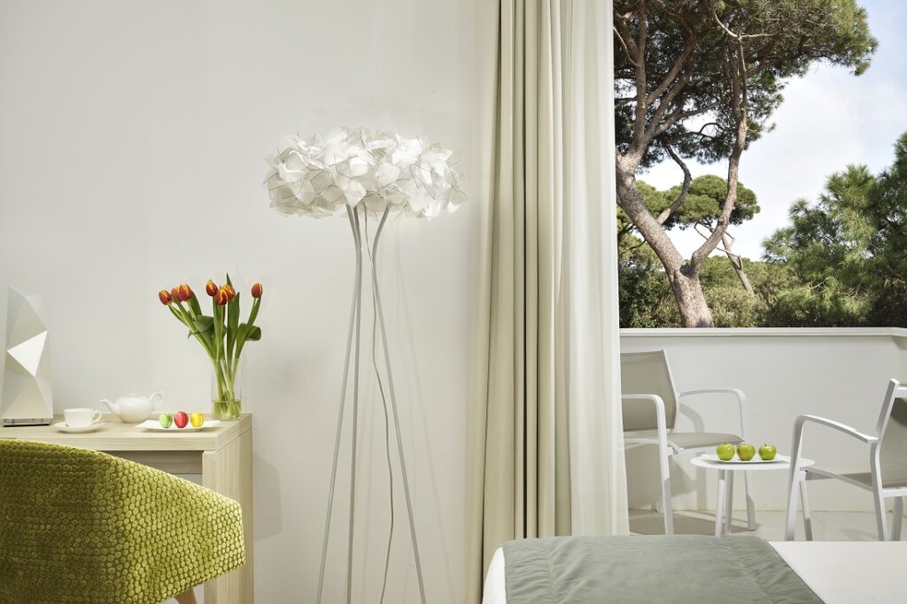 15 TSER_238 Vista giardino