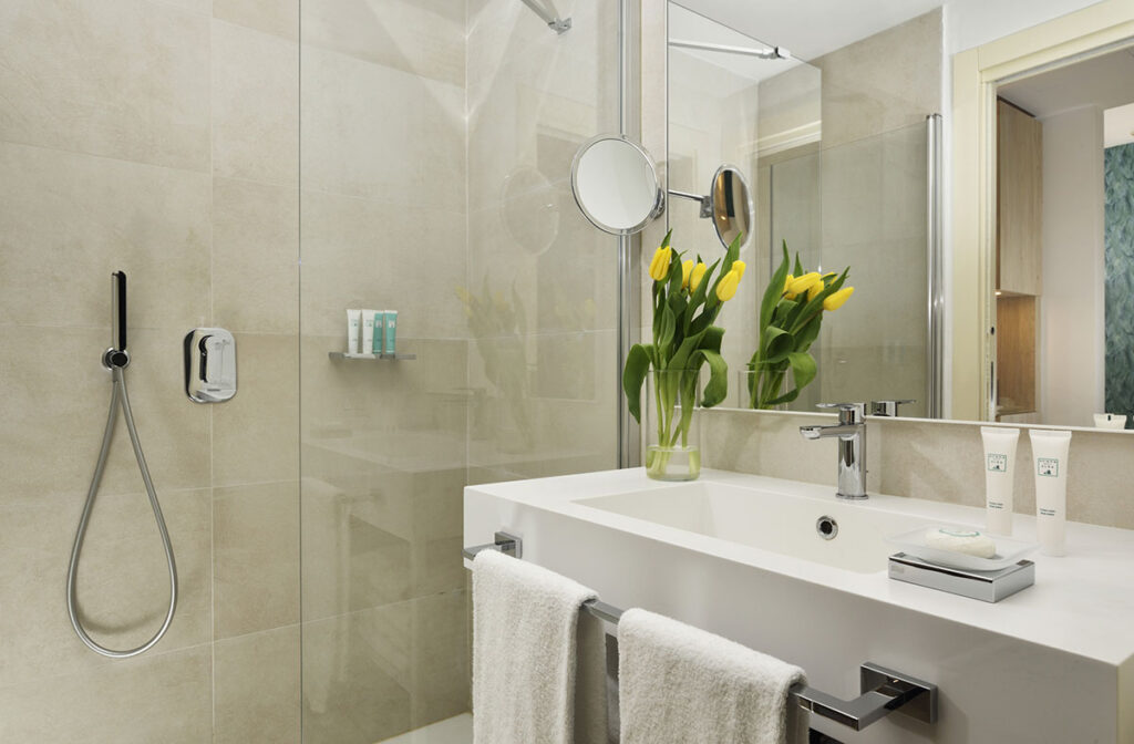 bagno-camera-resort-toscana-2